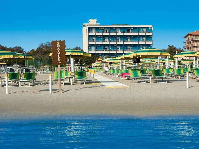 Hotel Bristol Cervia Exterior foto